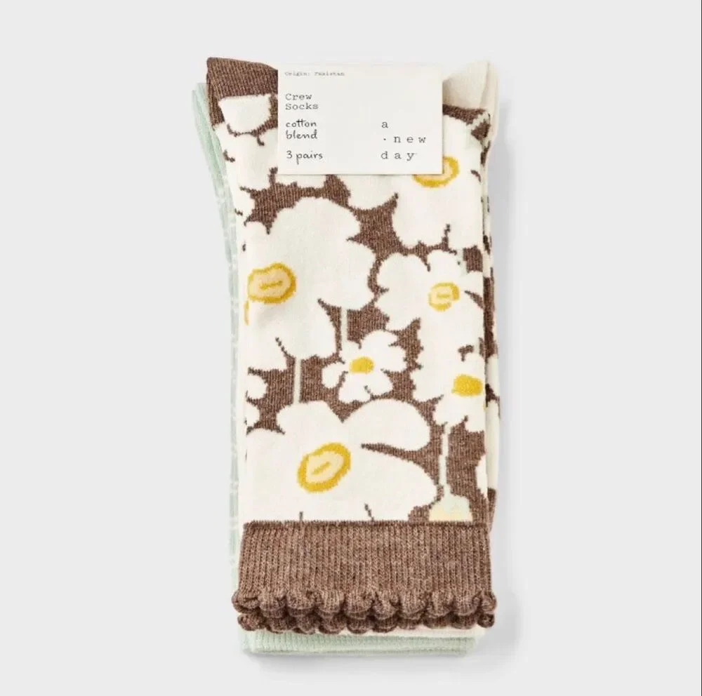 A New Day Women’s Garden Party Floral Crew Socks Green Mix 3-Pack NWT